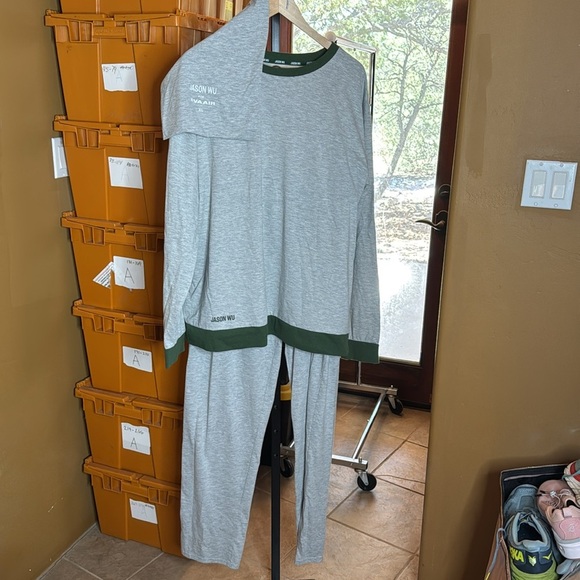 NEW EVA AIR x Jason Wu Unisex Sleepwear Pajama Set Green Gray Size XL - Picture 3 of 14